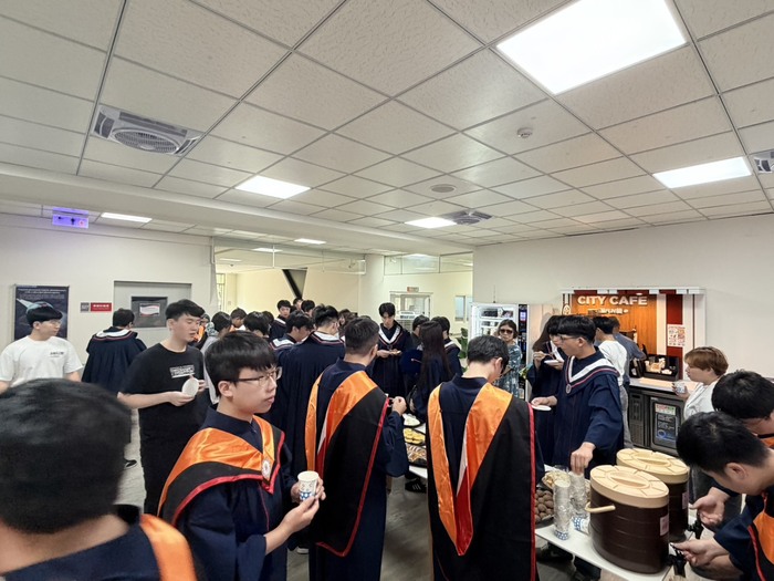 114學年度電子系畢業歡送會(另開新視窗/jpg檔)圖片